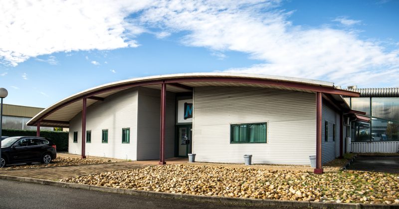 meridies-batiment-plasturgie-nimes Meridies : Des locaux de 5000 m² et une annexe de 200 m² pour la plasturgie en occitanie